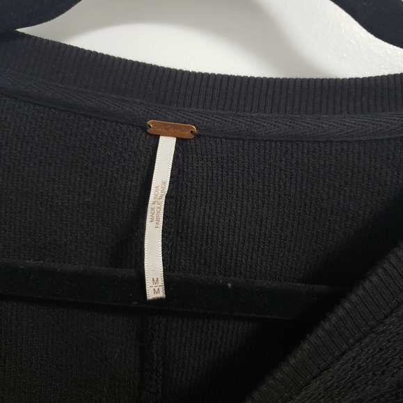 FREE PEOPLE Black Cropped Sweatshirt Top - Picture 4 of 6